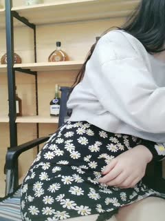 尸怨家里露脸自慰